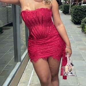 Elegant Red Strapless Dress